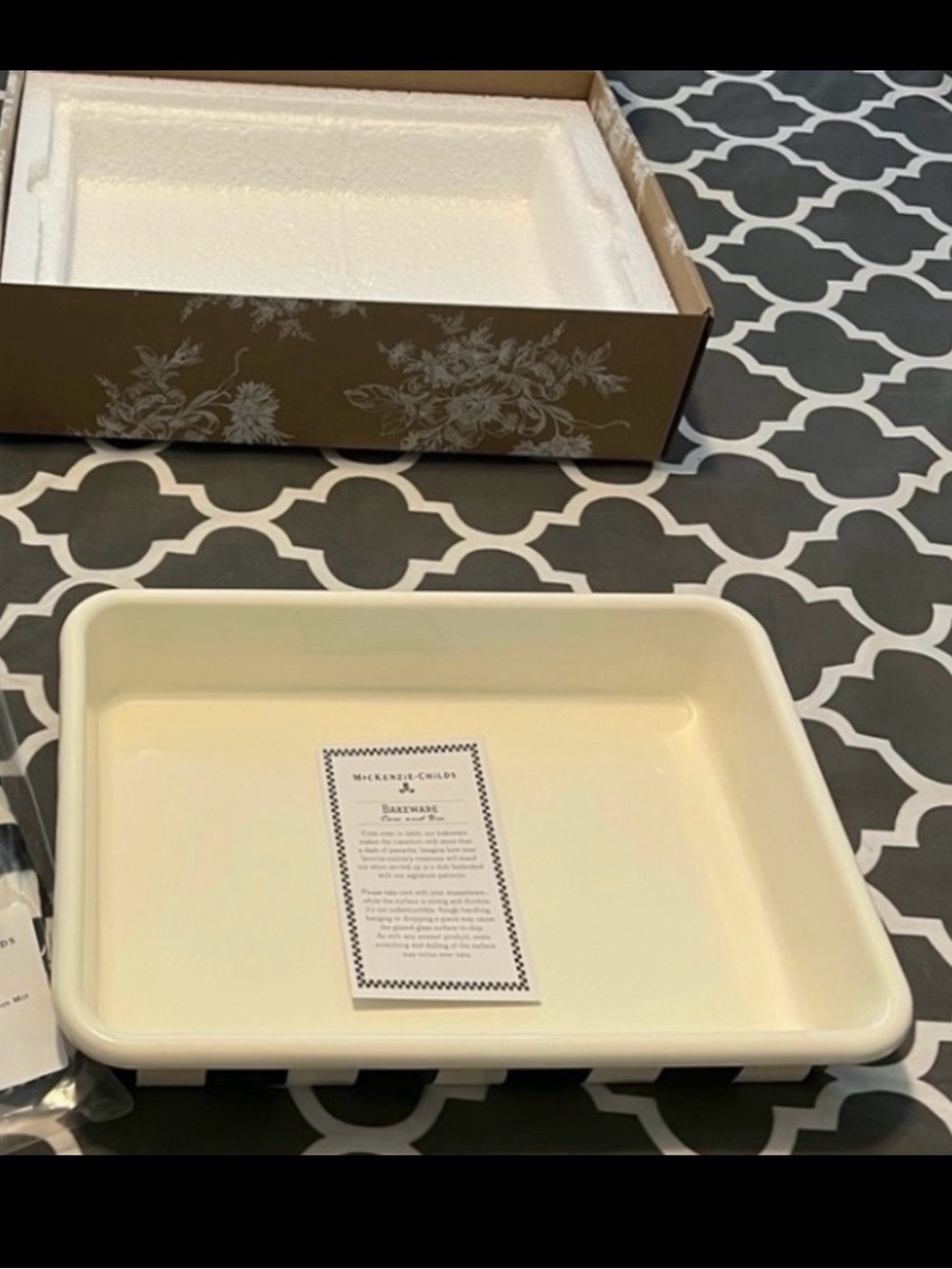 Mackenzie-Childs Courtly Check Baking  Pan. NWT!  NO mitts included.